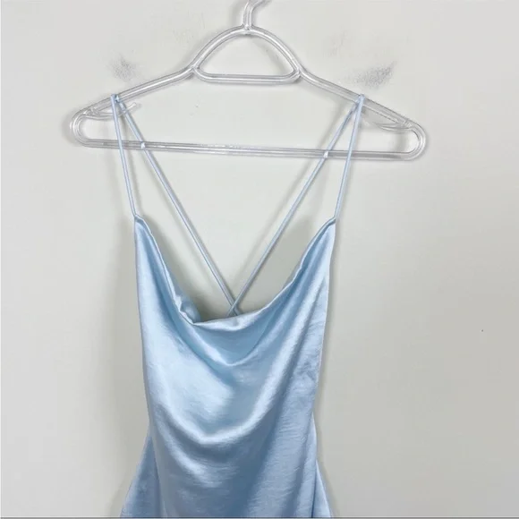 Superdown x Revolve Billie Drape Midi Dress Dusty Blue
Size XXS - Picture 9 of 10